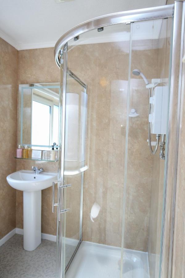 The Seacliffe - Whitby Hotel ภายนอก รูปภาพ