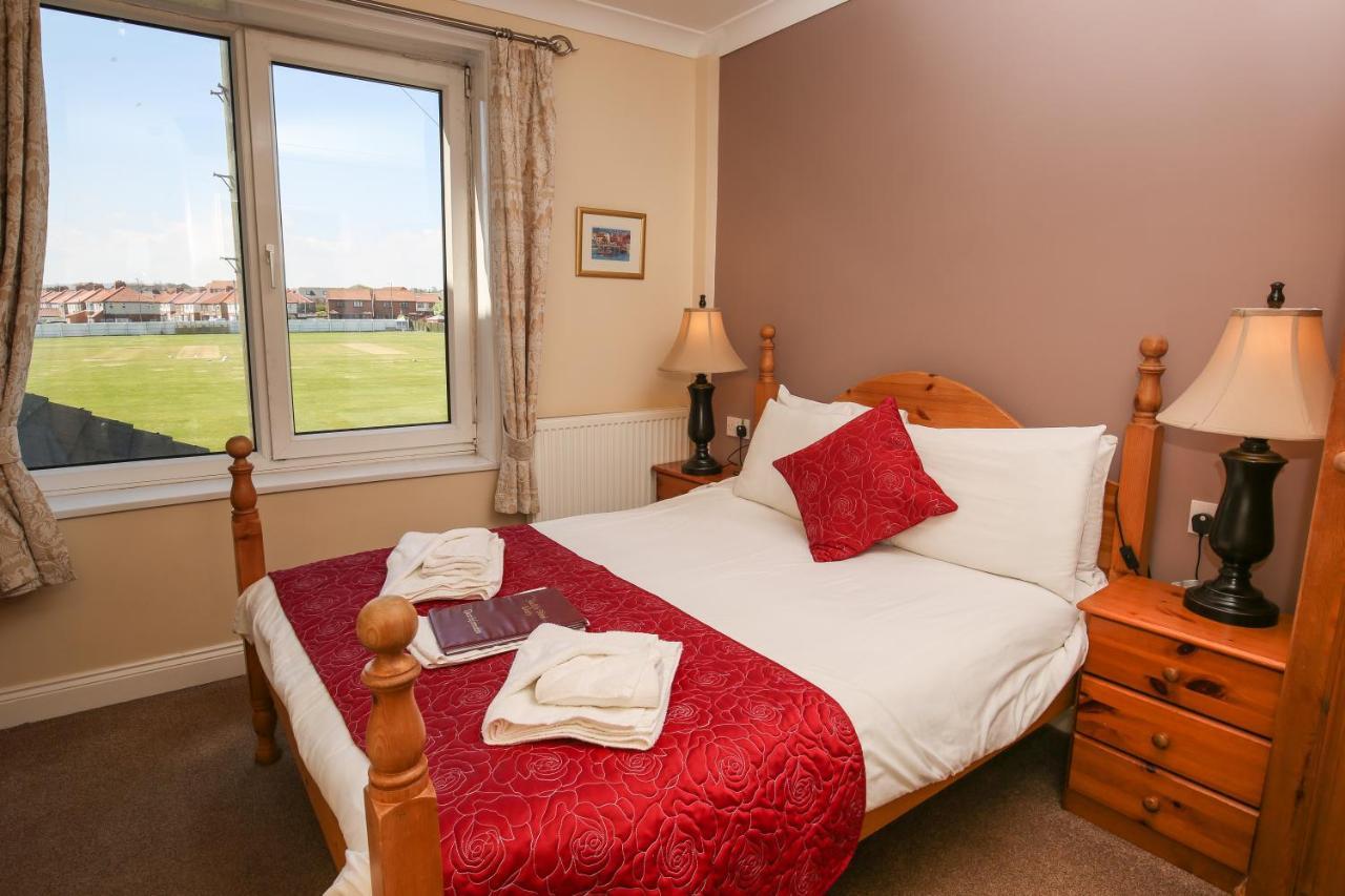 The Seacliffe - Whitby Hotel ภายนอก รูปภาพ
